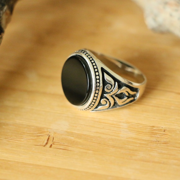 Sterling Silver Men's Rings With Black Onyx - Picture 5 of 8